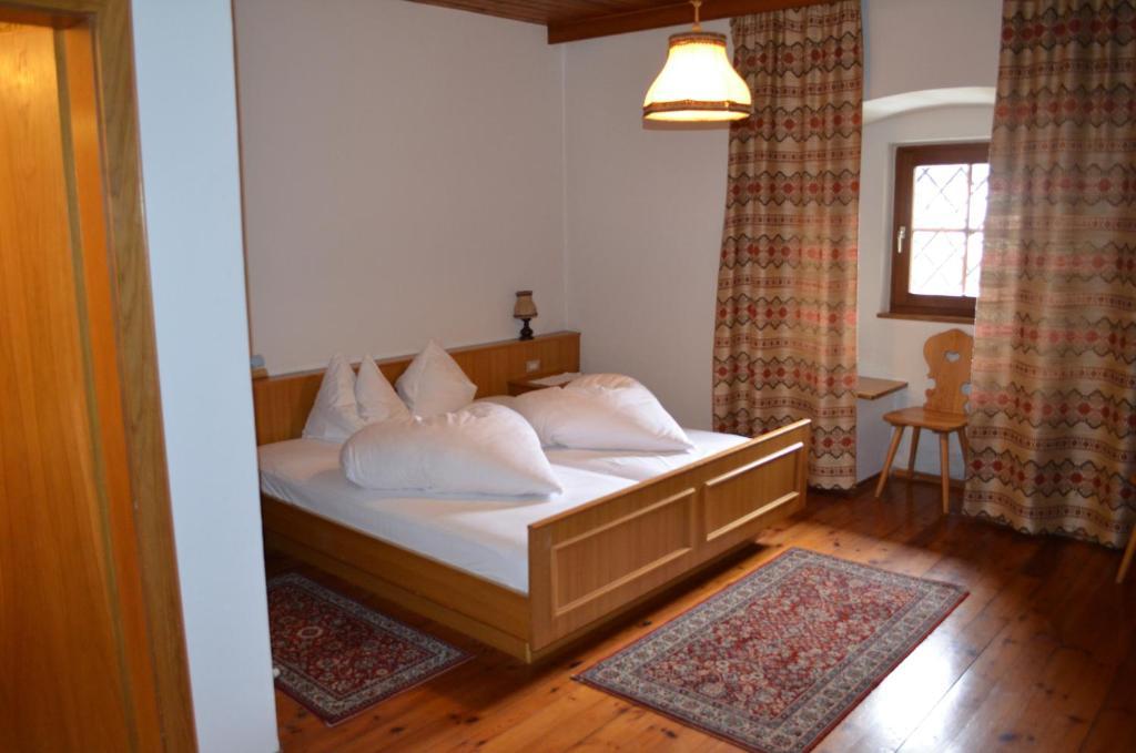 Ansitz Goller Hotel Rasun di Sopra Cameră foto